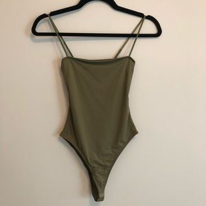 WHITE FOX BOUTIQUE ALL ABOUT YOU BODYSUIT